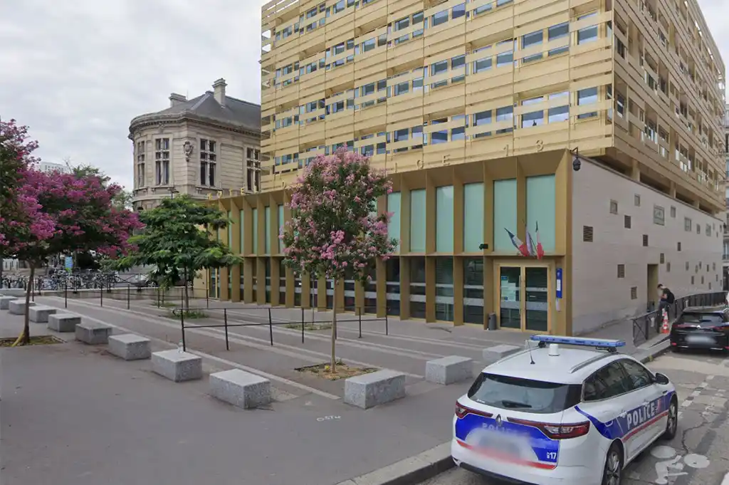 Tirs dans un commissariat à Paris : le pronostic vital d'un des policiers toujours engagé, ce que l'on sait
